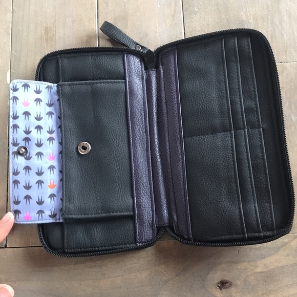 Skunkfunk wallet vegan leather. Designed in Basque Country. - Picture 6 of 8